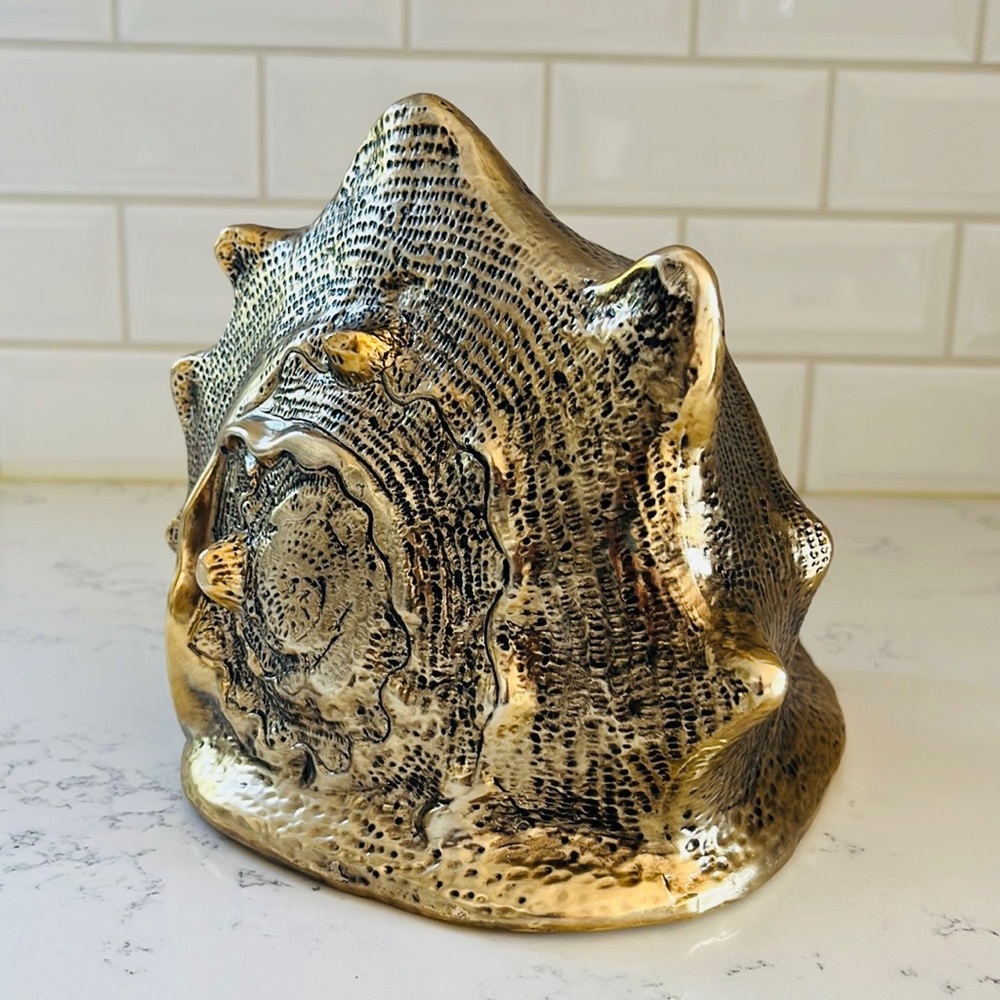 Place & Time Large Ceramic Conch Shell Gold - Picture 4 of 15